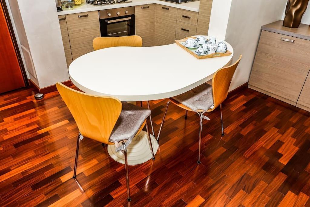 Prestigioso Appartamento Di 70Mq Vicino Milano Legnano Eksteriør bilde
