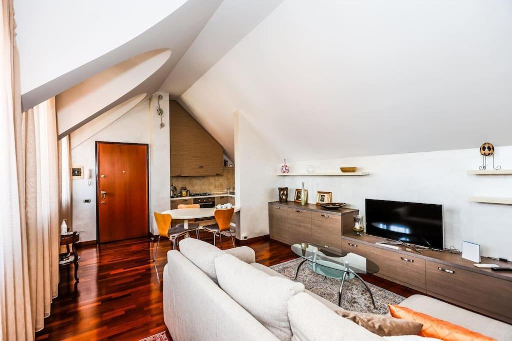 Prestigioso Appartamento Di 70Mq Vicino Milano Legnano Eksteriør bilde